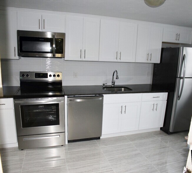 Building Photo - 57 Colborne Rd