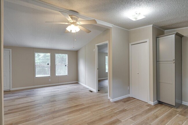 Building Photo - Peaceful 2BR 2 BA in Soddy Daisy