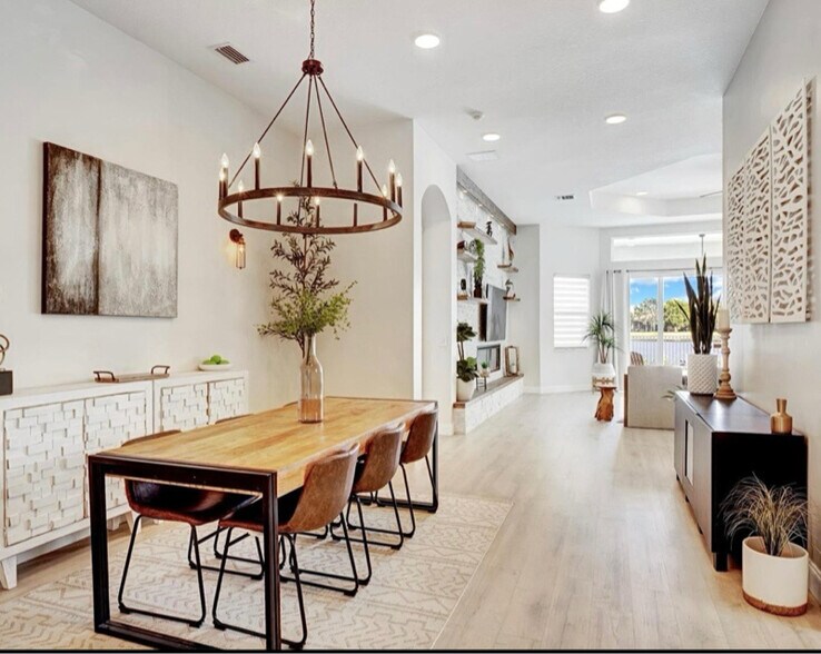Building Photo - 8163 Alberti Dr