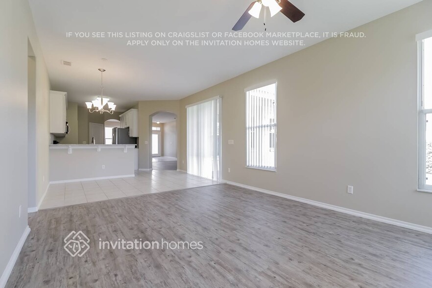 Building Photo - 1121 Bridgeway Blvd