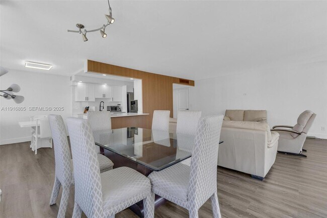 Building Photo - 3589 S Ocean Blvd