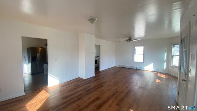 Building Photo - 327 Riverside Ave