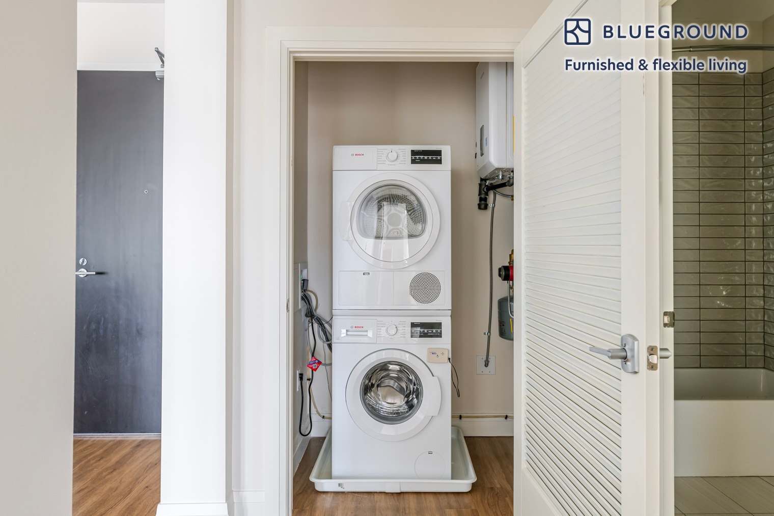 Building Photo - 28 Austin St