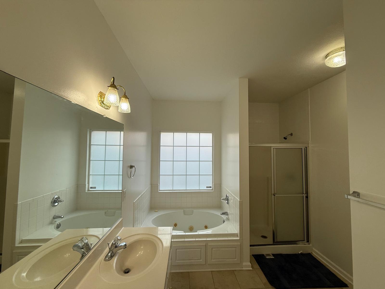 Building Photo - 297 High Chaparral Dr