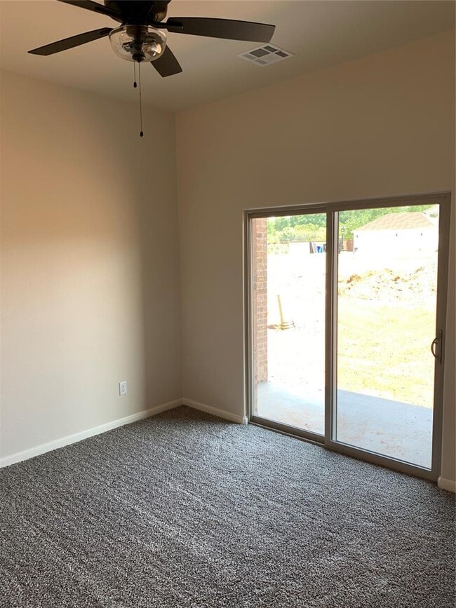 Building Photo - 3215 Enclave Pl