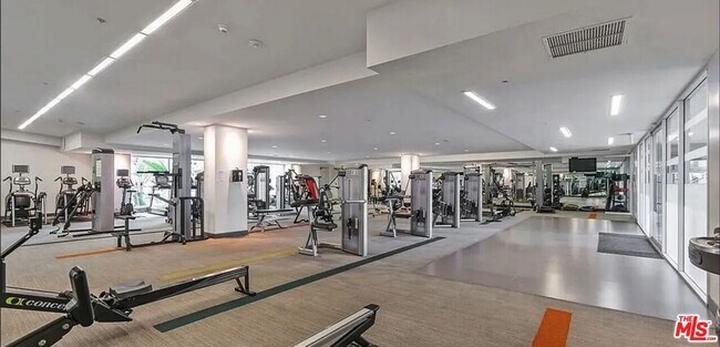 Building Photo - 1234 Wilshire Blvd