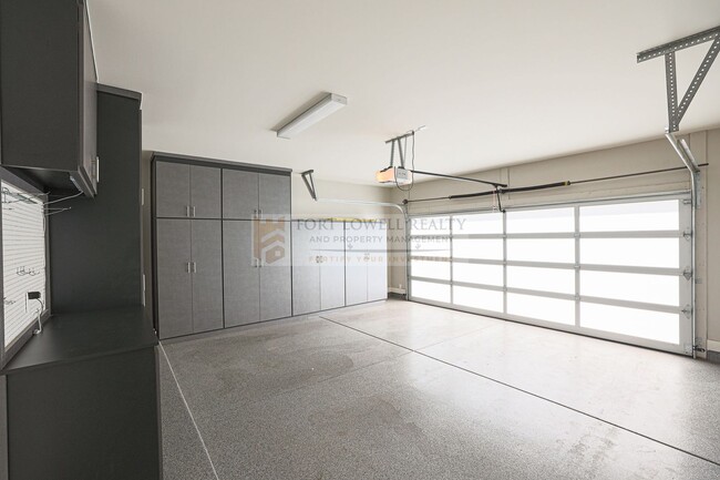 Building Photo - Amazing Rental in Lower Arcadia available ...