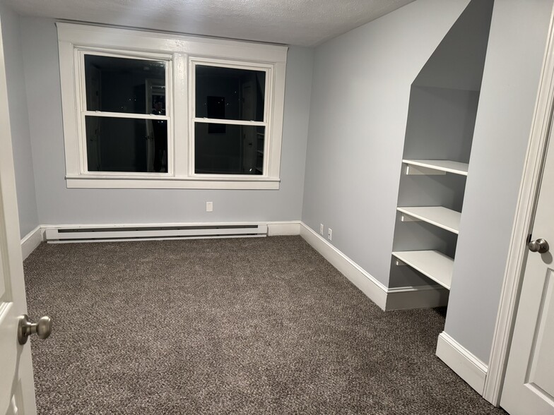 Bedroom - 950 Wyoming Ave