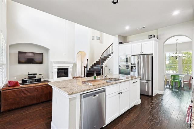 Building Photo - 274 Benwick Dr
