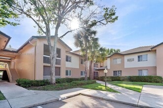 Building Photo - 9777 Westview Dr