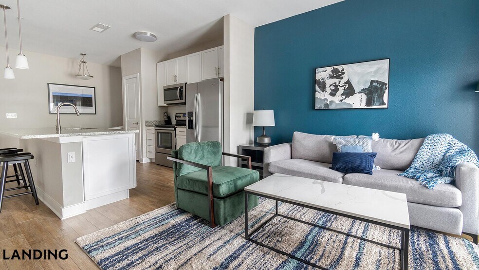 Building Photo - 215 Hunters Lk Wy