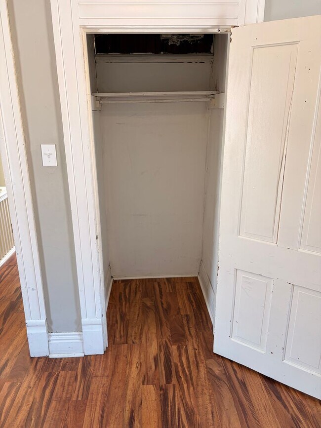 Building Photo - 1318 Union St