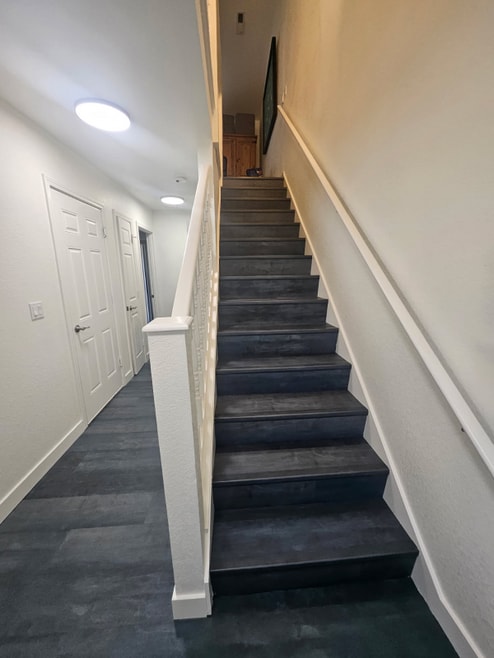 Building Photo - 437 Harris Ln