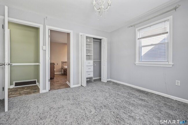 Building Photo - 33 Harland Ave