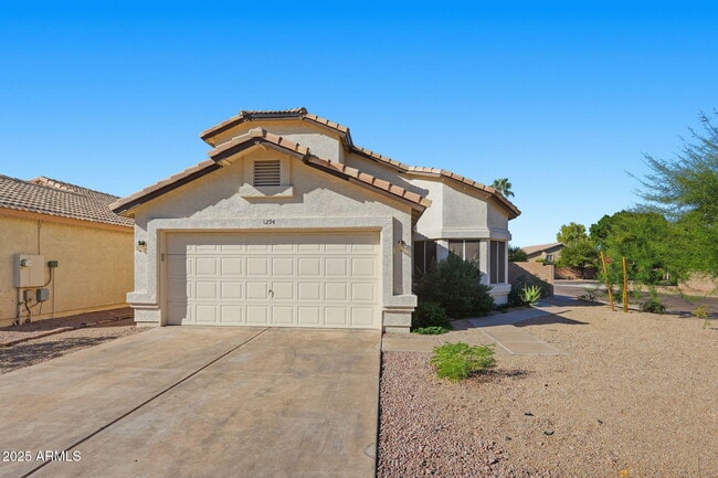 Building Photo - 1294 N Blackstone Dr