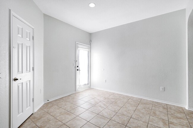 Building Photo - ***APPLICATION CURRENTLY UNDER REVIEW***Luxurious Move-In Ready Home with Versatile Living Spaces