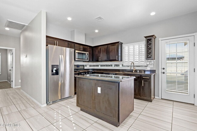 Building Photo - 14365 Jonathan K. Molina Ct