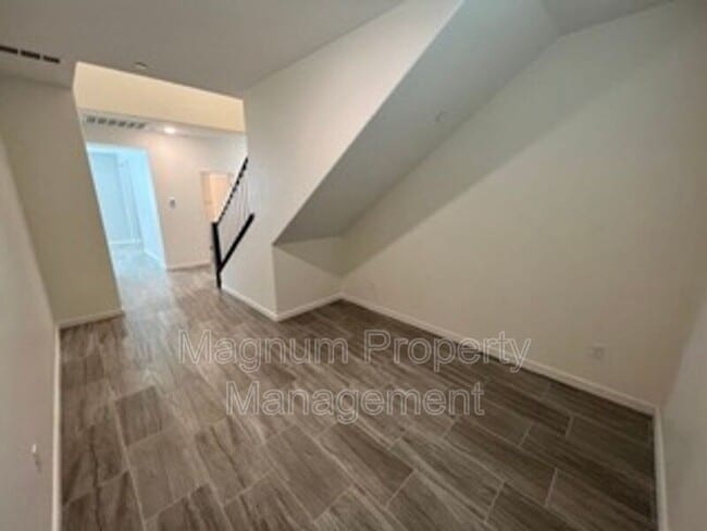 Building Photo - 30960 Falling Star Pl