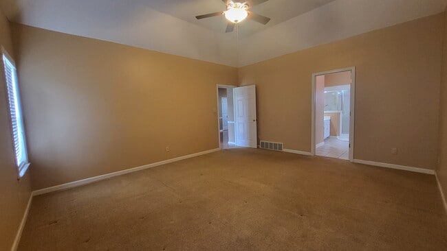 Building Photo - 8023 Jills Creek Dr