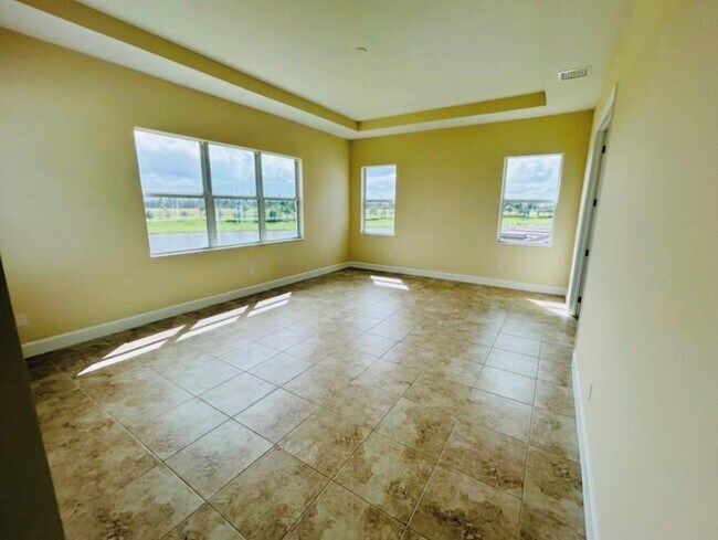 Building Photo - 5199 Liberty Ln