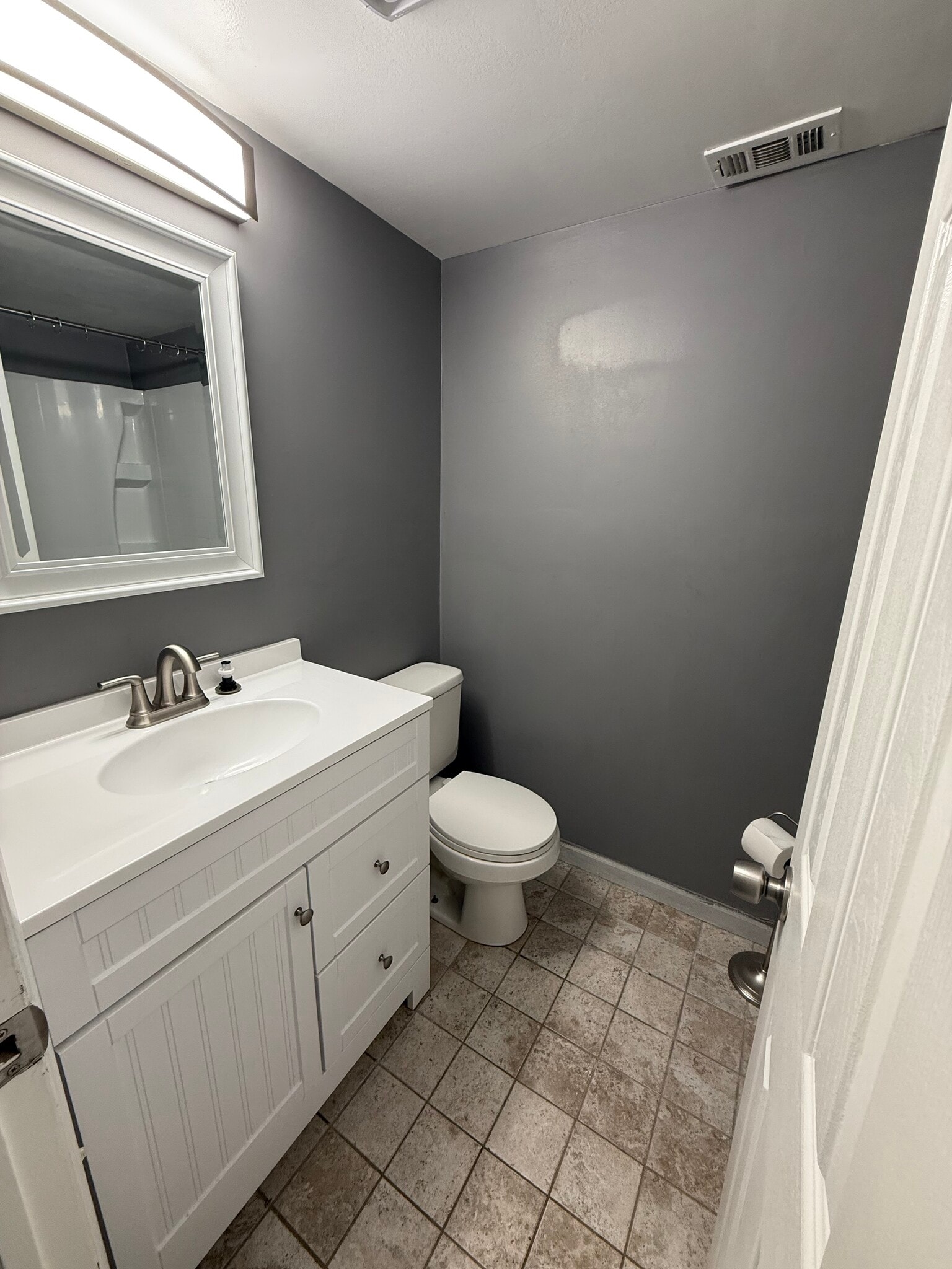 Building Photo - 3721 Ronnald Dr