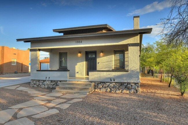 Primary Photo - PRE-LEASE AUGUST 2026 - 4/4 HOUSE 3 BLOCKS FROM UA