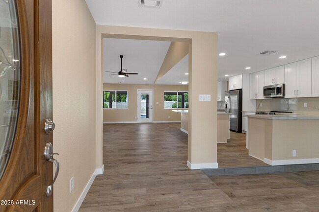 Building Photo - 18408 N 46th Dr