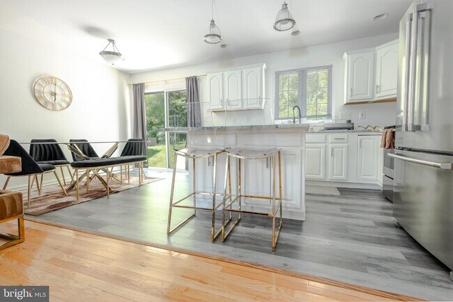 Building Photo - 103 Mummert Cir