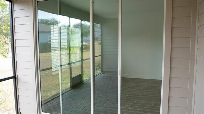 Building Photo - 4140 SE 13th Terrace