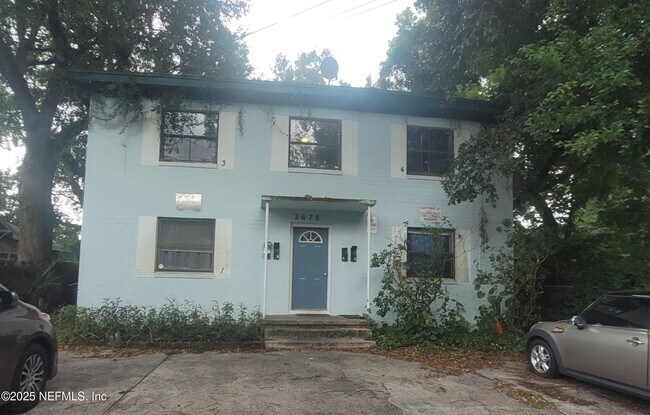 Primary Photo - 2678 Ernest St