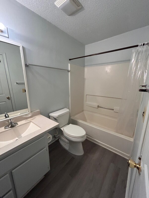 Building Photo - 101 Magnolia Plantation Ct