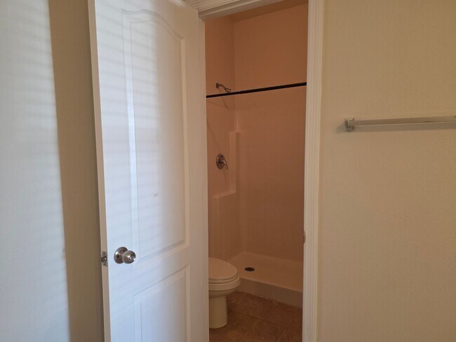 Building Photo - Three Bedroom Home at Charleston Park in Apopka