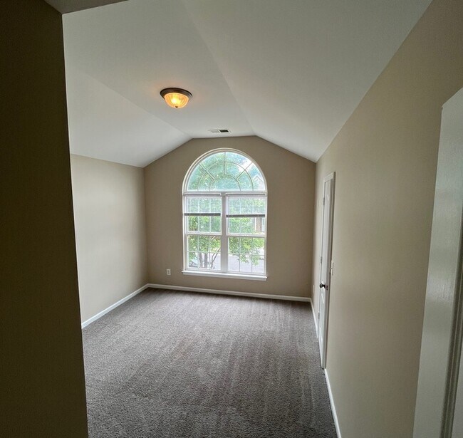 Building Photo - 15315 Edgewater Forest Ln