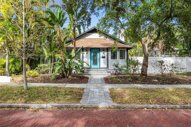 Building Photo - 313 23rd Ave N