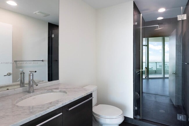 Building Photo - 900 Biscayne Blvd