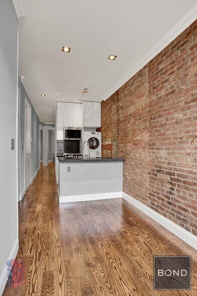 Building Photo - 120 First Avenue