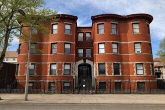 Building Photo - 1111-1115-1115 Blue Hill Ave