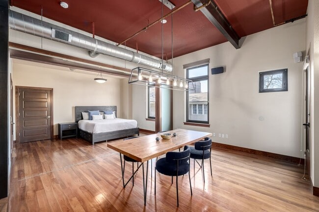 Building Photo - Luxury Furnished Old Town Condo – Modern Elegance in the Heart of Fort Collins