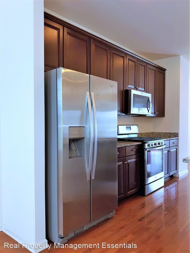 Building Photo - 4 br, 3.5 bath House - 508 Cobble Dr