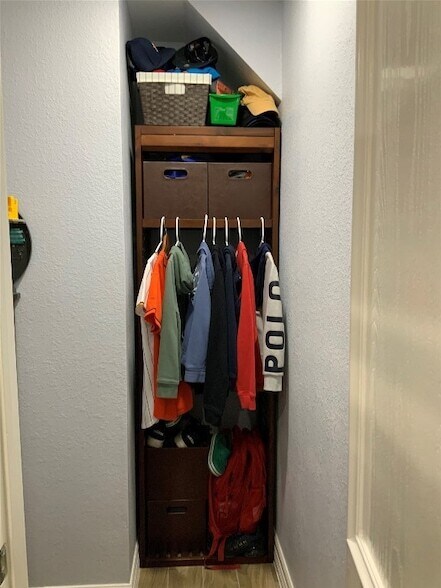 Building Photo - 15506 Red Pine Ridge Way