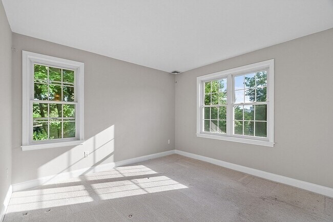Building Photo - 67 N Quinsigamond Ave