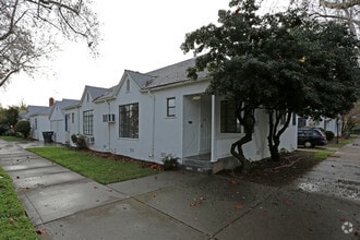 Building Photo - V St Cottages