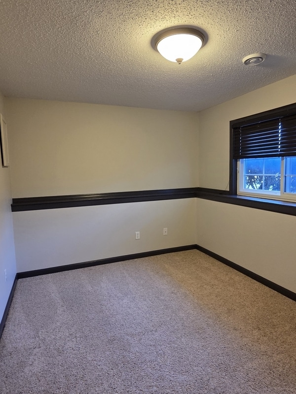 Building Photo - 5726 Egret Ave