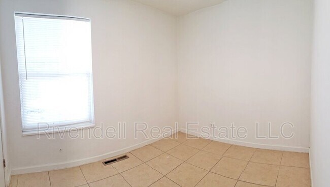 Building Photo - 1496 Joliet St