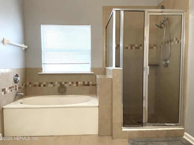 Building Photo - 12976 Chets Creek Dr S