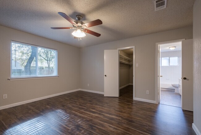 Building Photo - Charming 3-Bedroom, 2-Bath Home in Anderson Mill – Prime Northwest Austin Location!