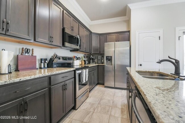 Building Photo - 3700 Victor Ln