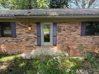 Building Photo - 2708 Granbrook Dr