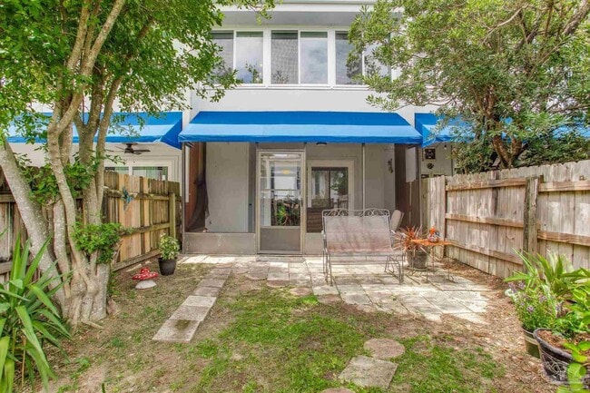 Building Photo - 201 Pensacola Beach Rd