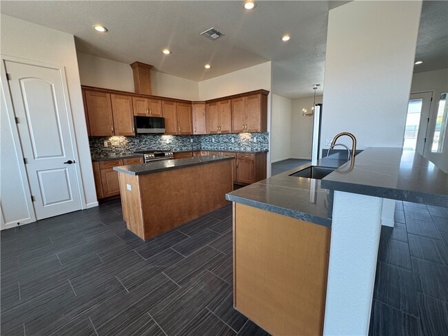 Building Photo - 3040 Fort Mojave Dr